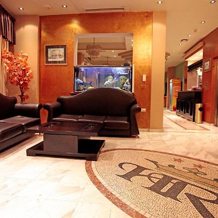 קורצ'ה Hotel Regency מראה חיצוני תמונה