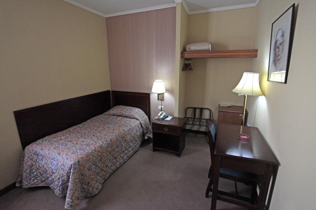 קורצ'ה Hotel Regency מראה חיצוני תמונה