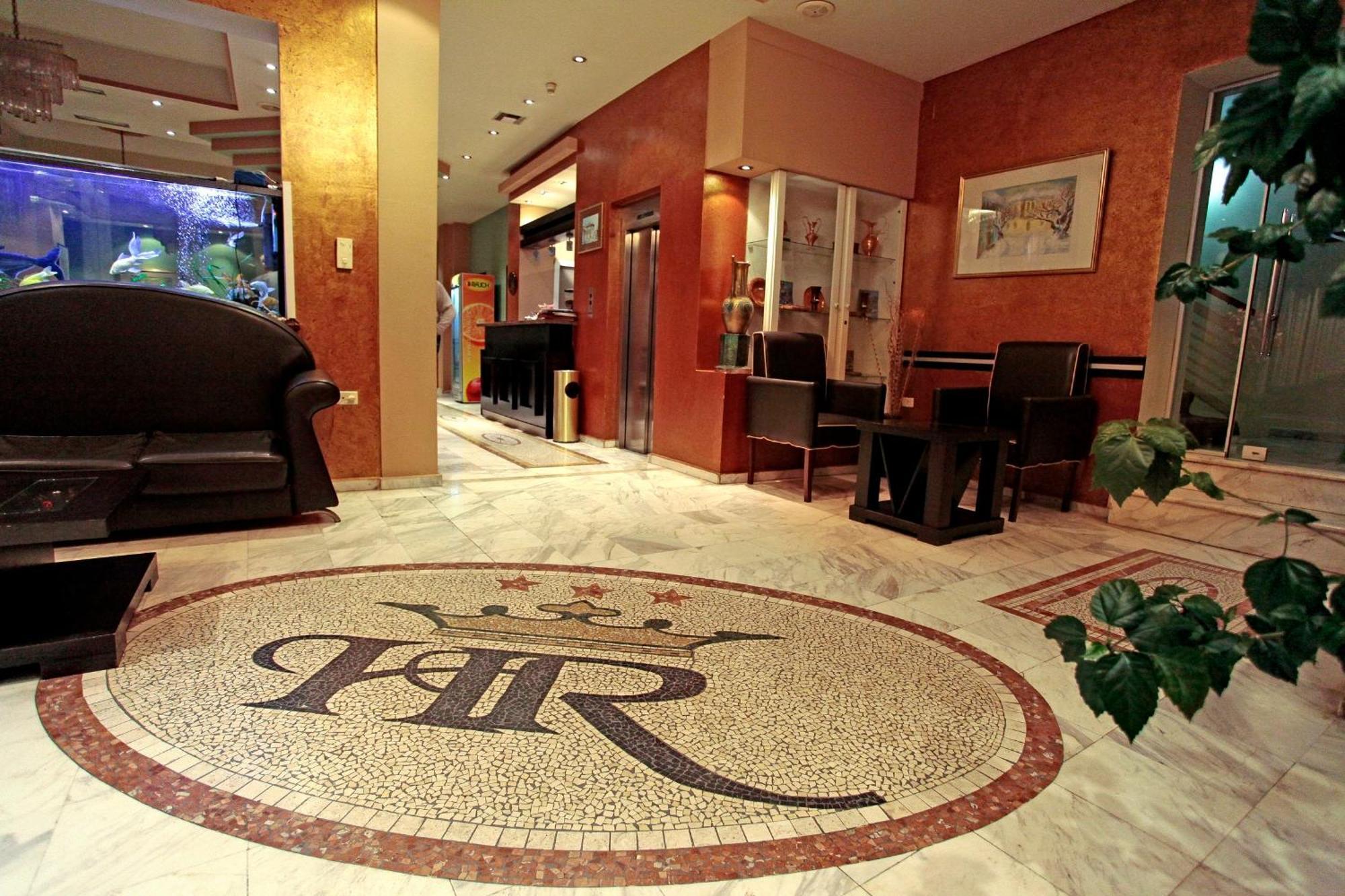 קורצ'ה Hotel Regency מראה חיצוני תמונה